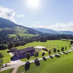Berghuette Burgweghof Jugendgaestehaus Хостел *