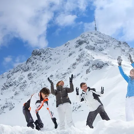 Berghuette Burgweghof Jugendgaestehaus Hostel