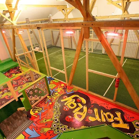 Hostel Berghuette Burgweghof Jugendgaestehaus *