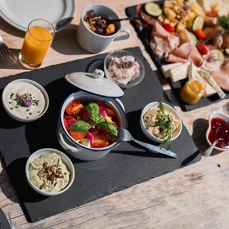 Berghuette Burgweghof Jugendgaestehaus وستندورف