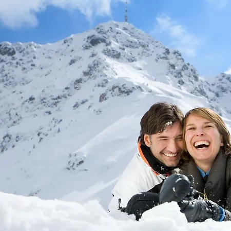 Berghuette Burgweghof Jugendgaestehaus