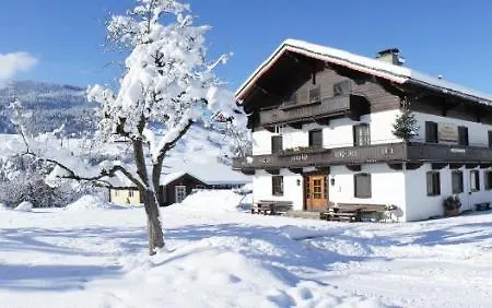 Berghütte Burgweghof Jugendgästehaus *