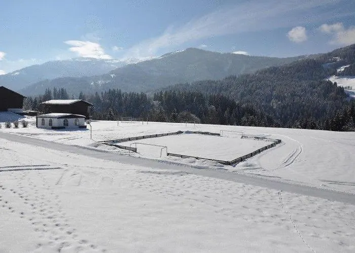 Berghuette Burgweghof Jugendgaestehaus وستندورف