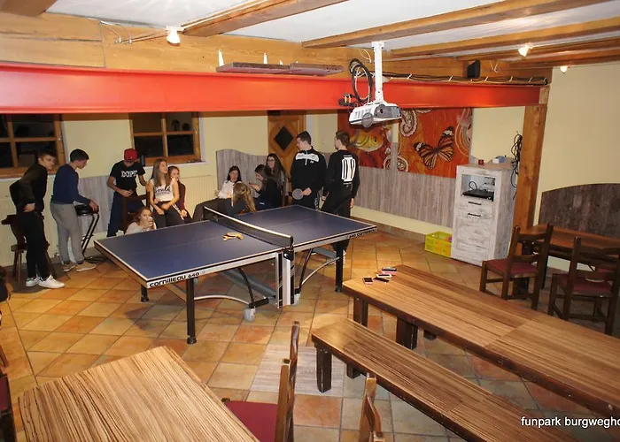 Berghuette Burgweghof Jugendgaestehaus * وستندورف