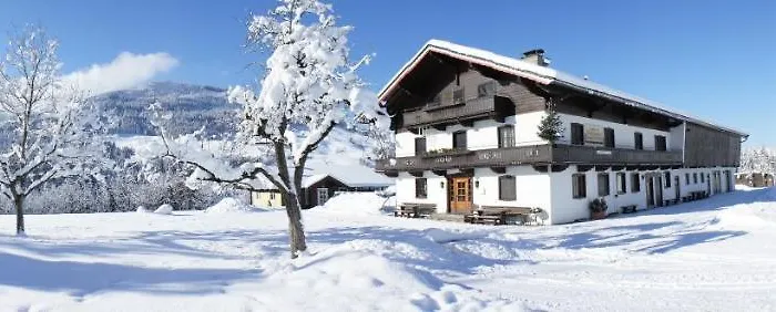 Berghuette Burgweghof Jugendgaestehaus *