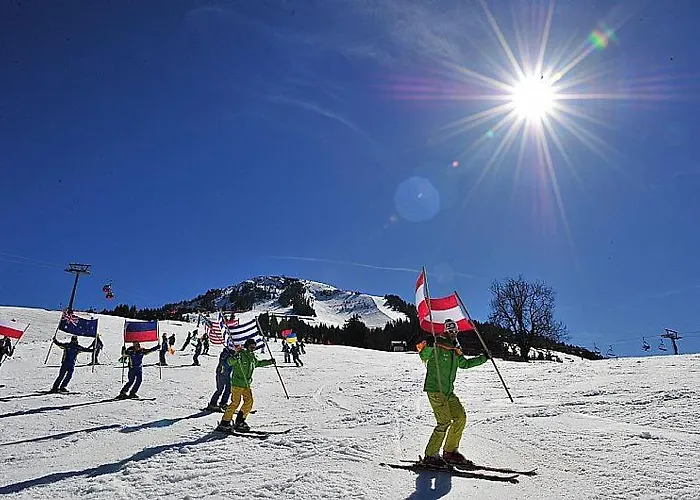 بيت شباب Berghuette Burgweghof Jugendgaestehaus وستندورف