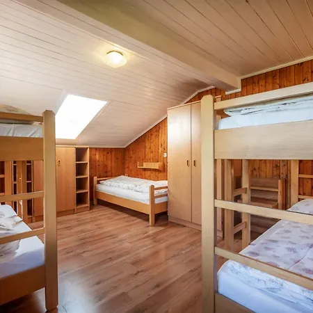 Albergue Berghuette Burgweghof Jugendgaestehaus